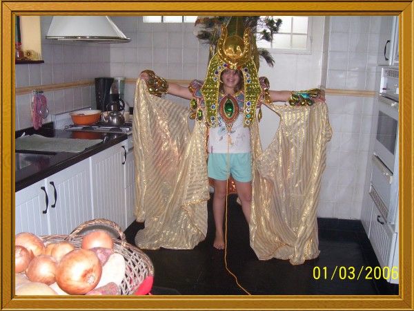 _belu_: Traje Carnaval